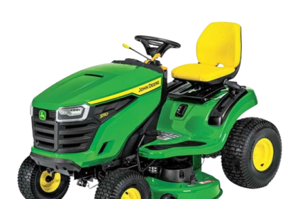 John Deere S110 Lawn Tractor