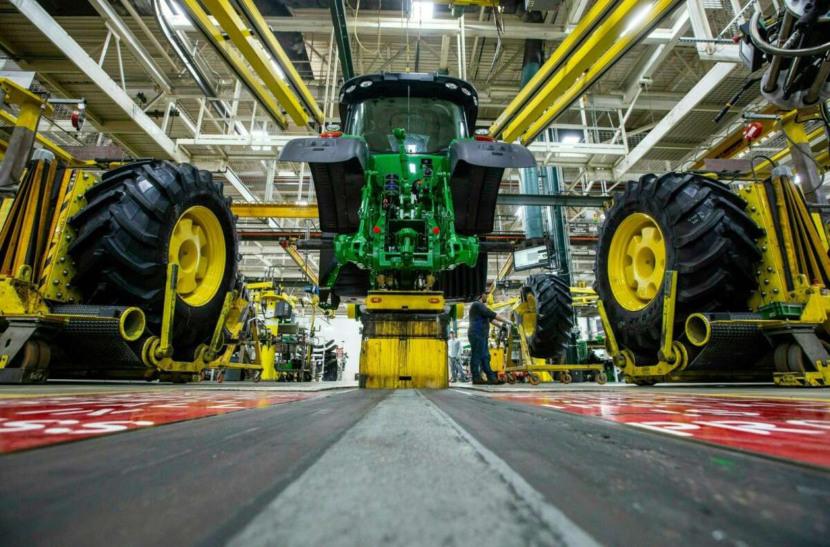 Where Are John Deere Tractors made