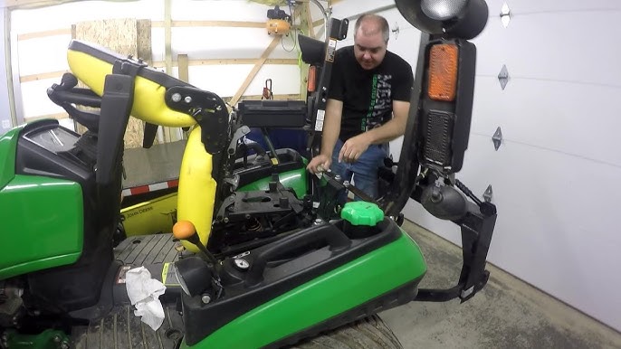 john deere 1023e maintenance