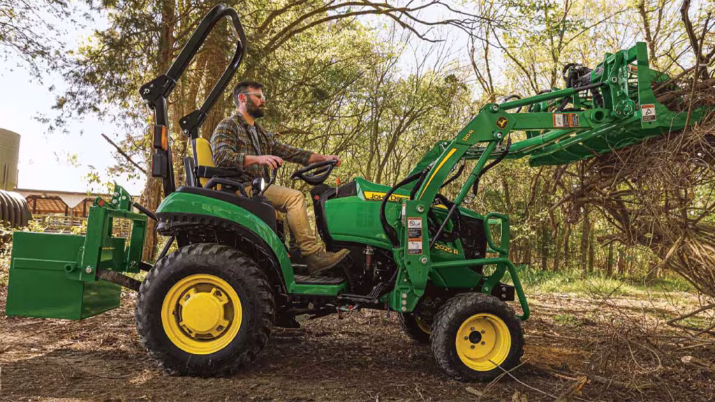 john deere 2025r performance